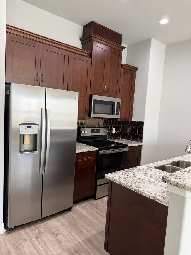 Building Photo - 4403 Nichols St