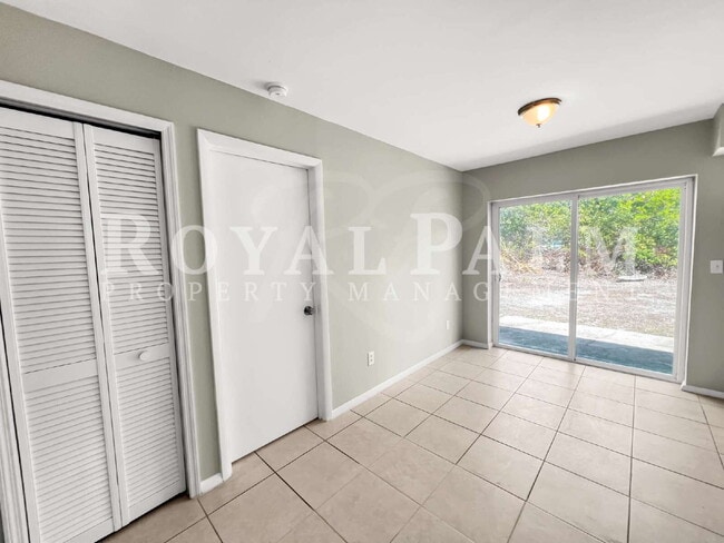 Building Photo - 17435 Barbara Dr