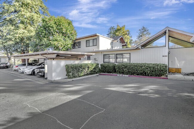 Building Photo - Charming 2 Bed 2 Bath Sunnyvale Condo with Vaulted Ceilings and Patio