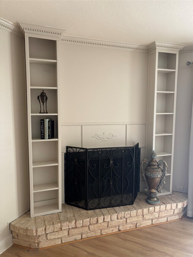 Building Photo - 14515 Wunderlich Dr