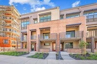 Building Photo - 302 Tea Tree Terrace