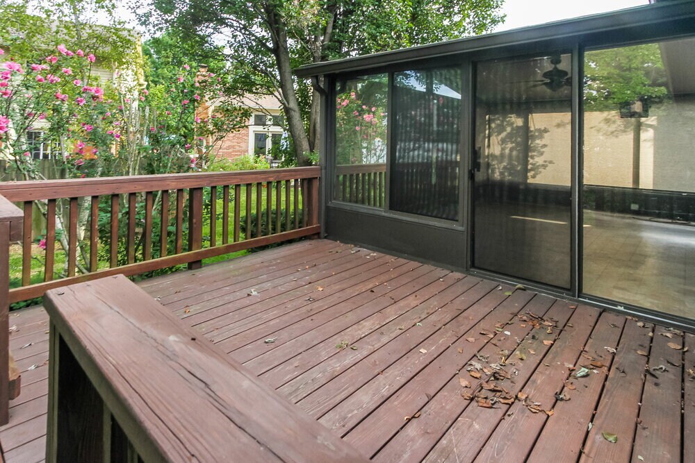 Building Photo - 9119 Lansburgh Ct