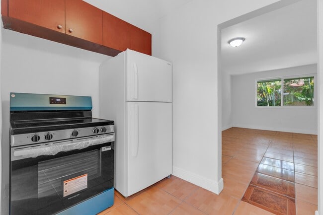 Building Photo - 1730 NW 55th Terrace