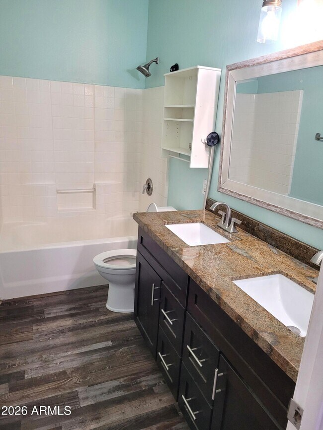 Building Photo - 4058 E Aspen Way