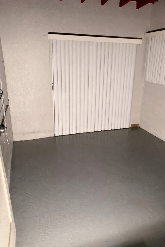 Building Photo - 10495 118th Ave N