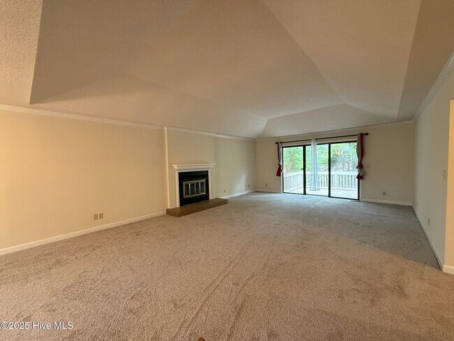 Building Photo - 261 Tall Trees Dr