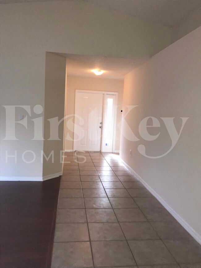 Building Photo - 2851 SW 193rd Terrace