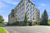 Building Photo - 1000 East Ave