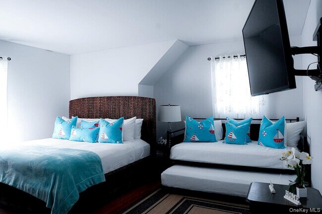 Building Photo - 45 Bellows Terrace