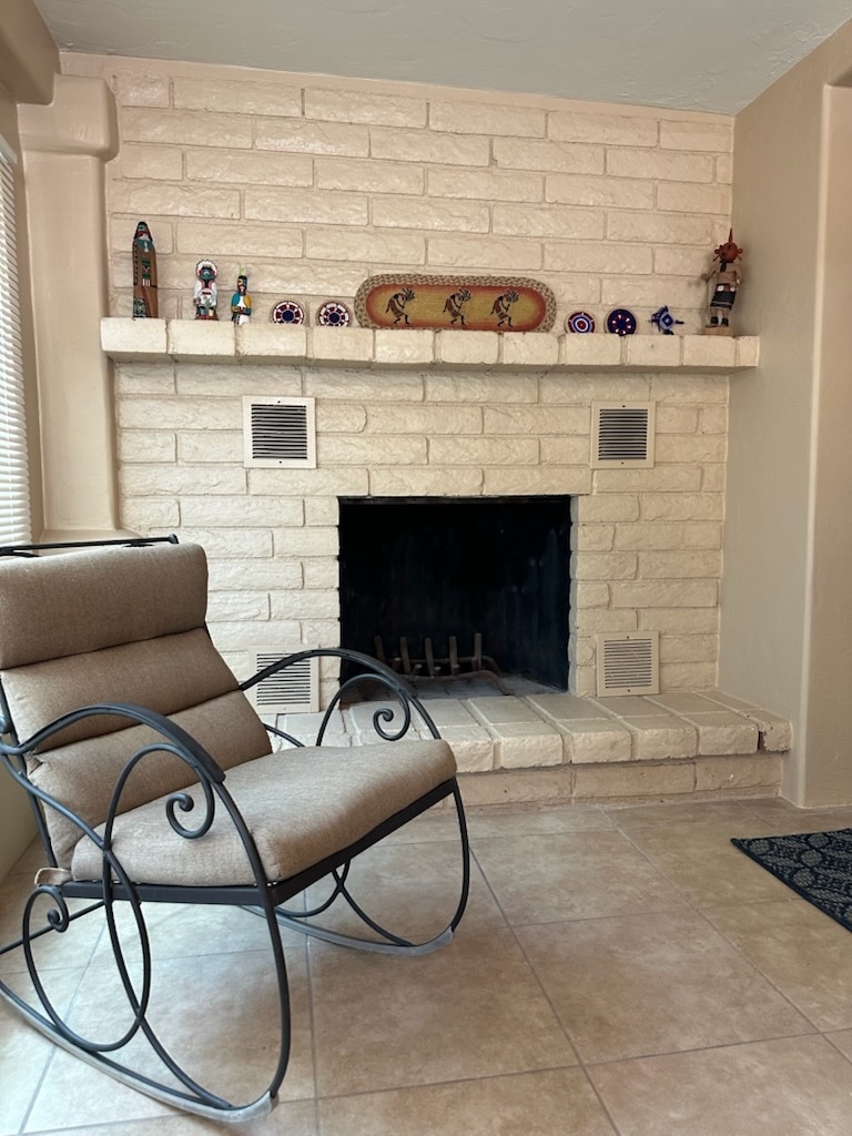 Lovely Reception Room - 1649 E 13th St
