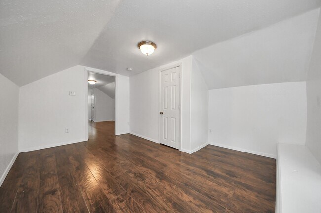 Building Photo - 4314 6th St