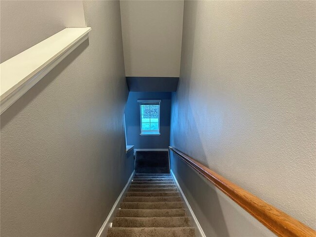 Building Photo - 10834 Wyne Tree Ct