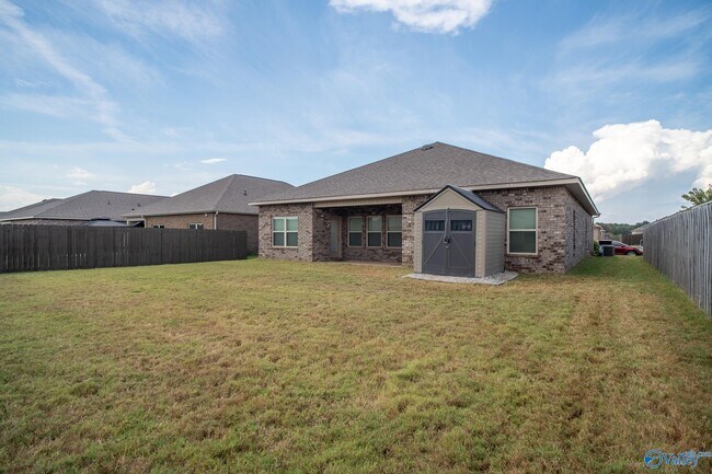 Building Photo - 26382 Jones Spg Dr