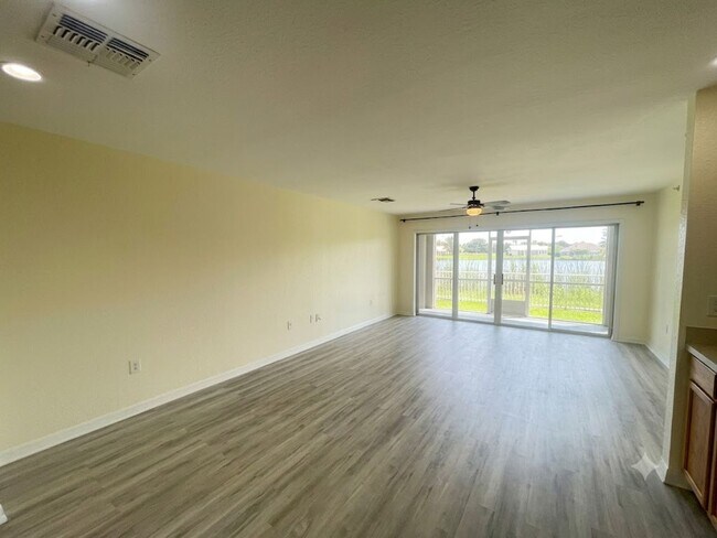 Building Photo - 2607 Emerald Lake Ct