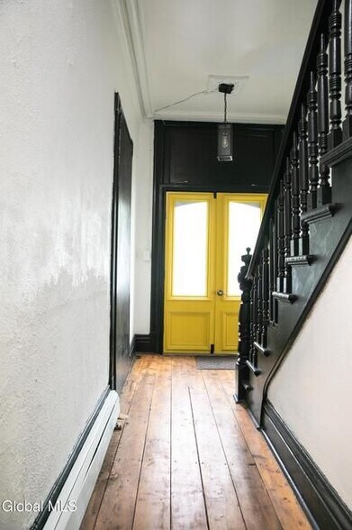 Building Photo - 379 3rd St