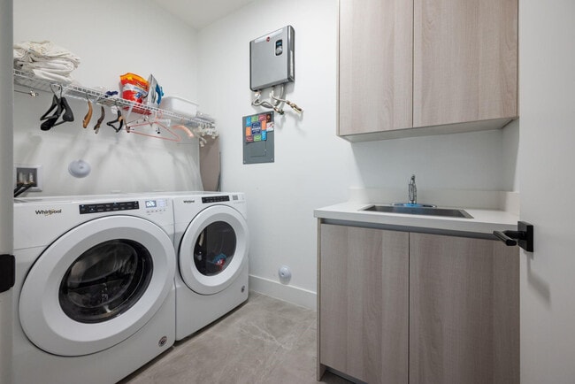 Building Photo - 6864 SW 80th St