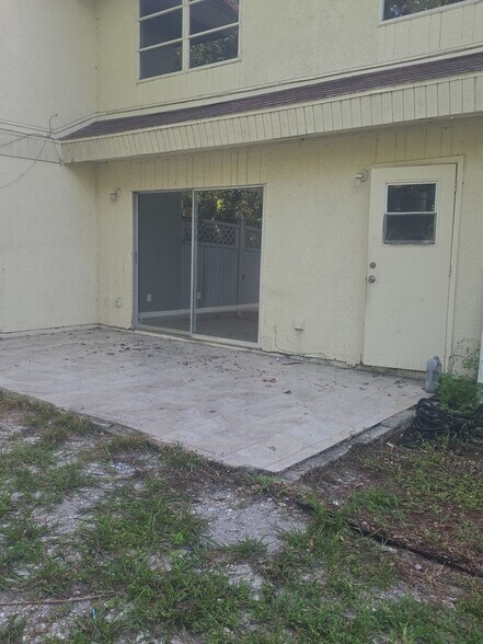 Building Photo - 236 Barlow Ave