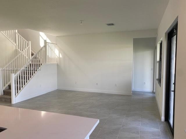 Building Photo - 4435 SW 174th Ave