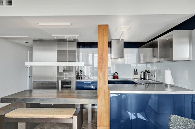 Building Photo - 2889 McFarlane Rd