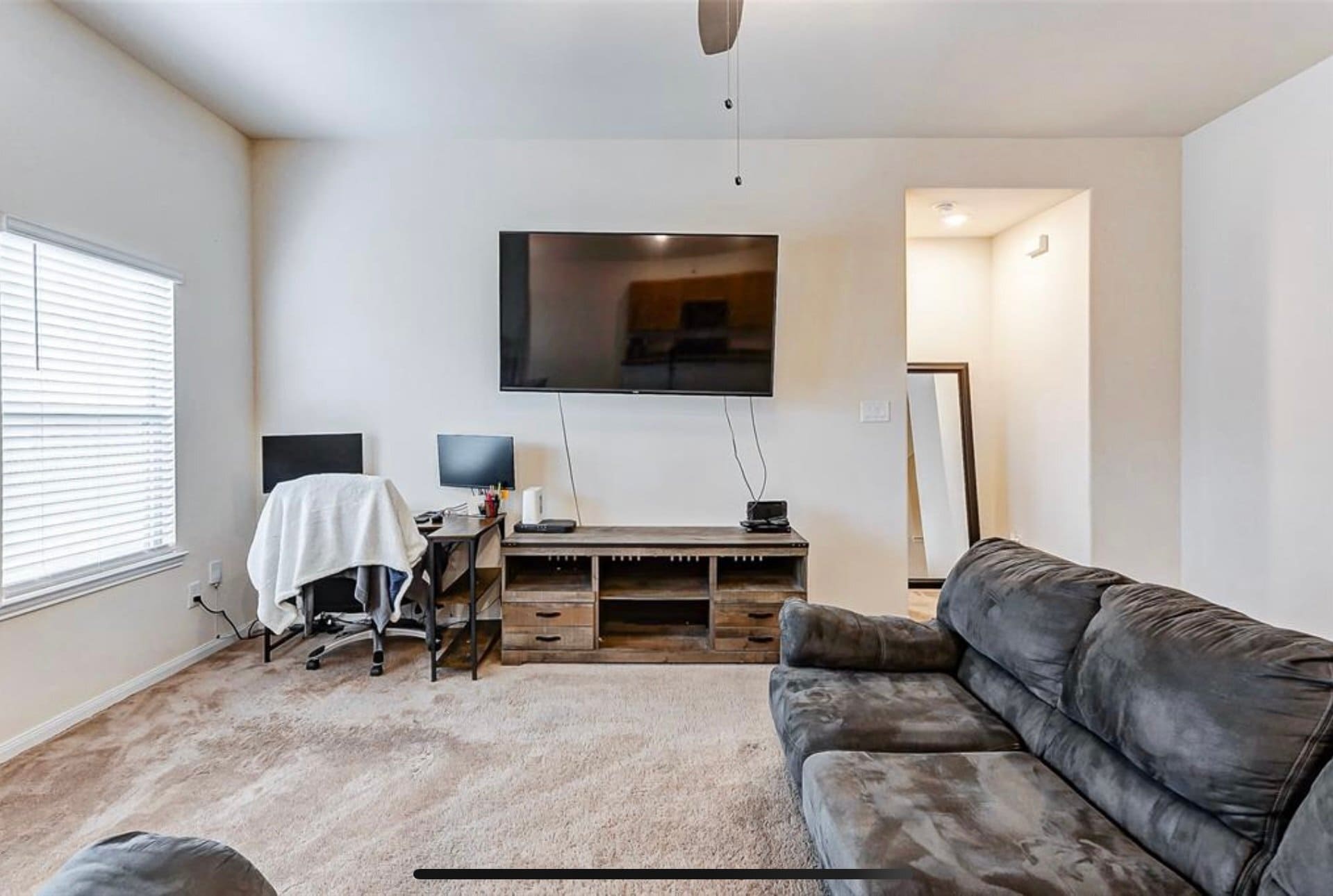 Building Photo - 10750 Nyla Spring St