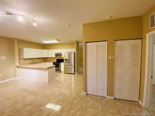 Building Photo - 17350 NW 67th Ave