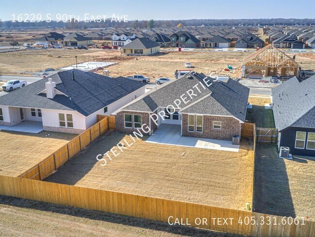 Building Photo - 16229 S 90th E Ave