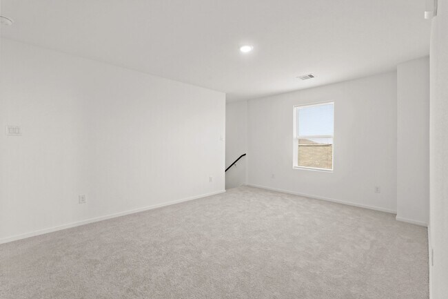 Building Photo - 26727 Feather Reed Dr