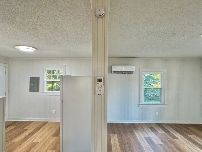 Building Photo - Statesville - 2BD/1BA