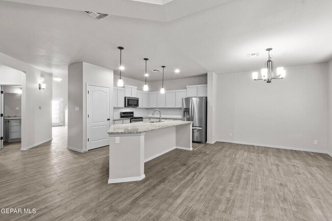 Building Photo - 12352 Stansbury Dr