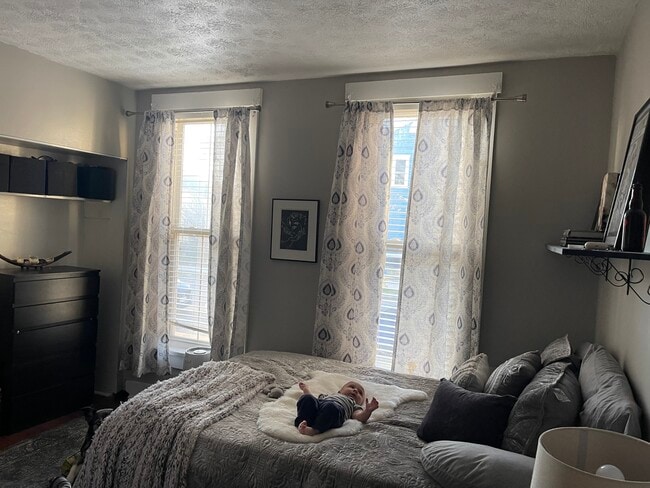 Main Bedroom - 646 Oak St