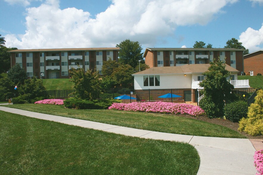 Windsor Hills Apartments 200 Hampton Ct Blacksburg VA 24060