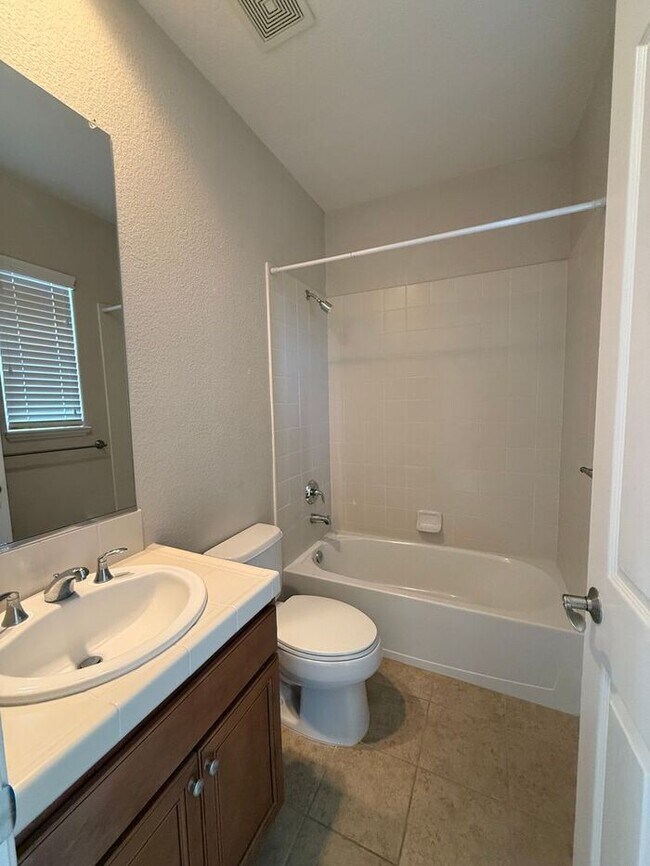 Building Photo - South Reno 3 Bed 4.5 Bath Home W/ Casita