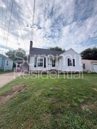 Building Photo - 117 Massa Ave