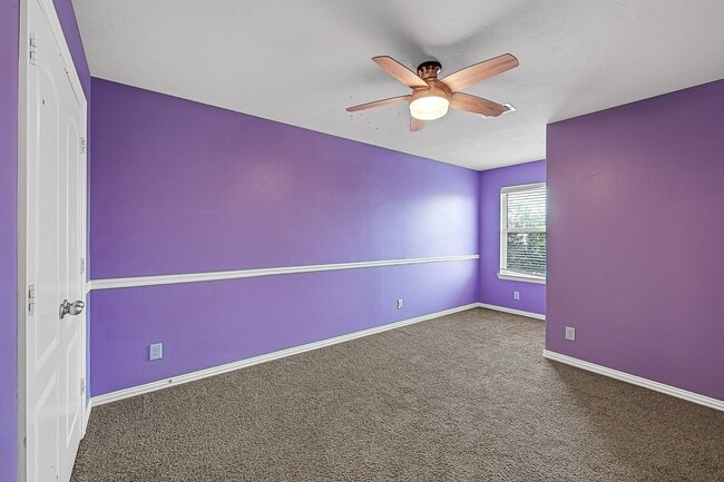Building Photo - 2414 Snowy Egret Drive