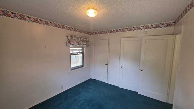 Building Photo - 3565 Eccles Ave