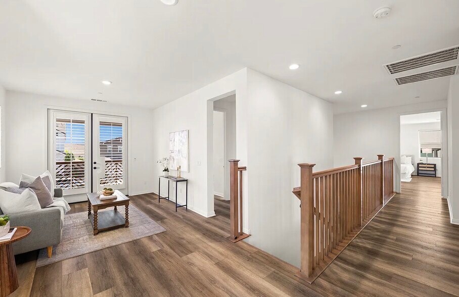 Building Photo - 32448 Toyon Rd