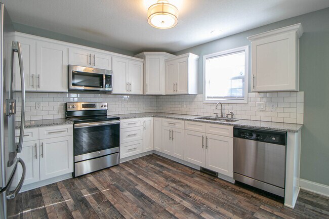 Building Photo - 1201 Morstead Dr
