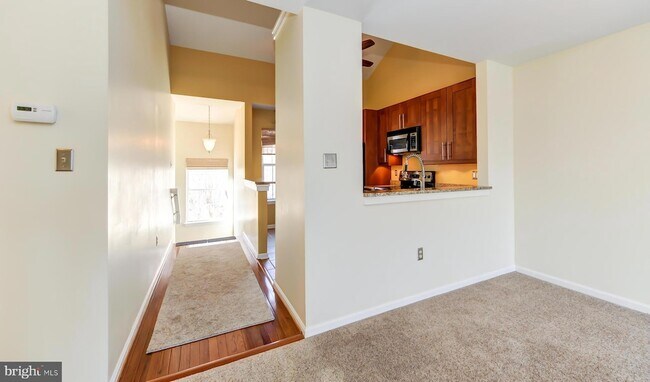 Building Photo - 2810 Yarling Ct
