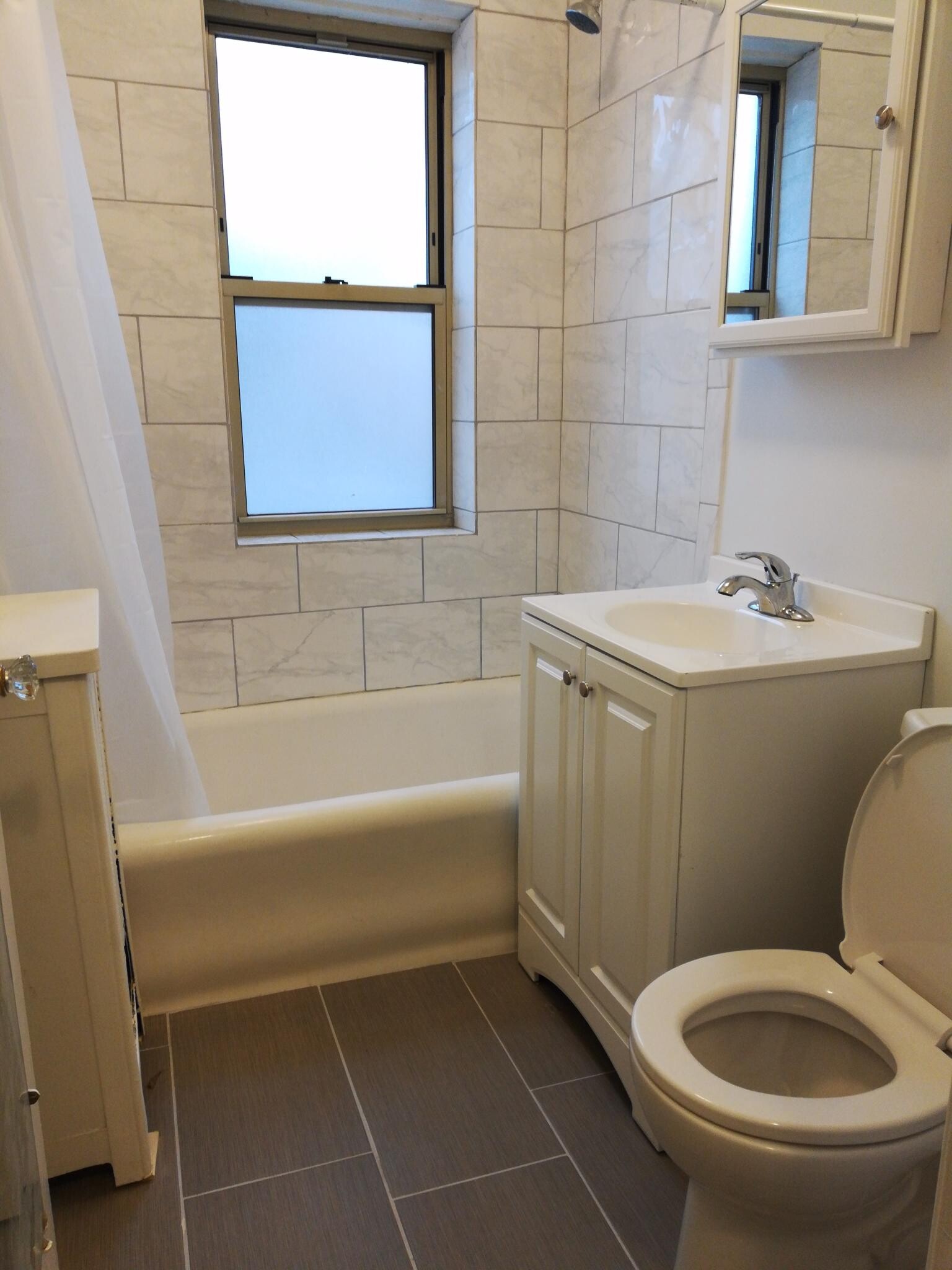 Building Photo - 3306 W Hollywood Ave