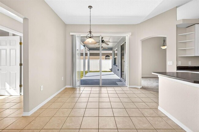 Building Photo - 31224 Crestmont Ct