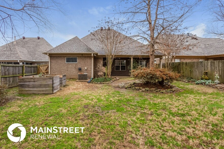 Building Photo - 4183 Chaucer Dr