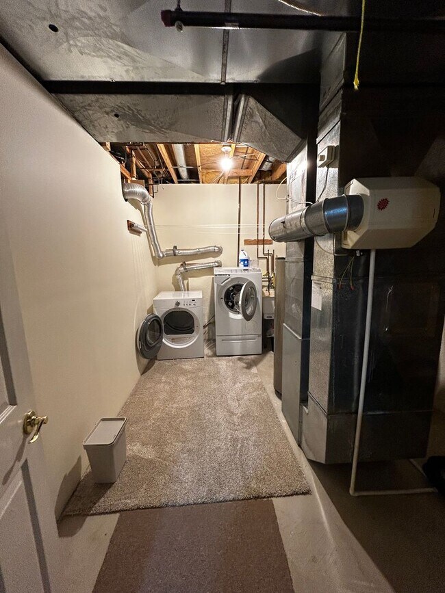 Building Photo - Well-Maintained Single-Family Home For Rent in Whitmore Lake