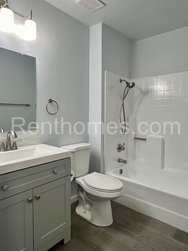 Building Photo - 227 Ocotillo Pl