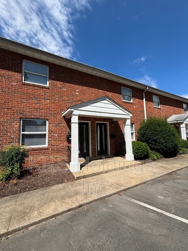 Building Photo - 2724 Goolsby Ave