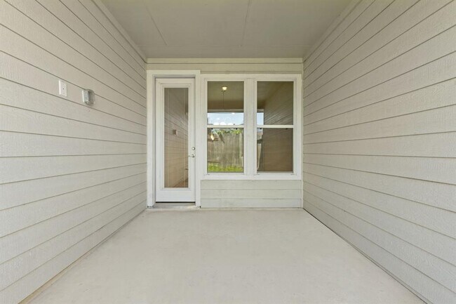 Building Photo - 3643 Standing Rock Dr