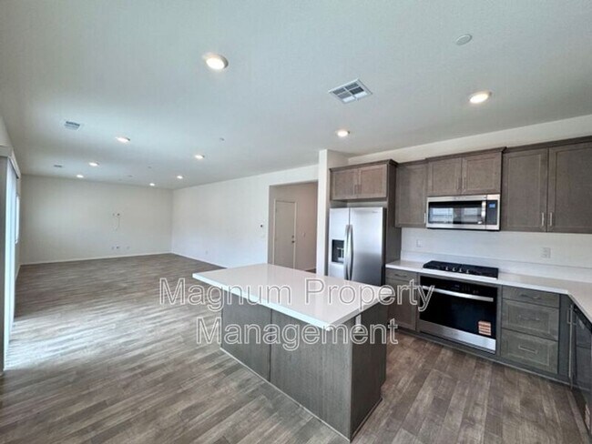 Building Photo - 31343 Autumn Blaze Dr