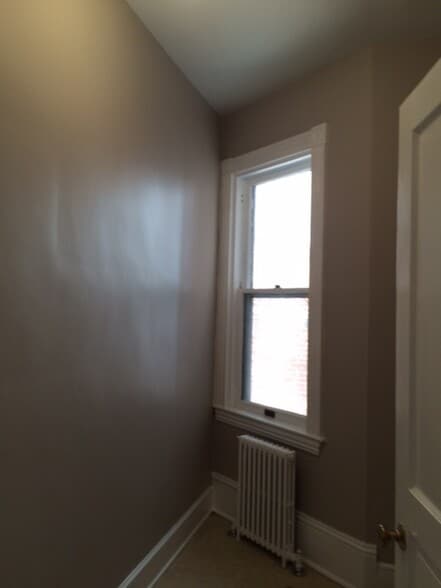 Walk in closet - 346 College Ave