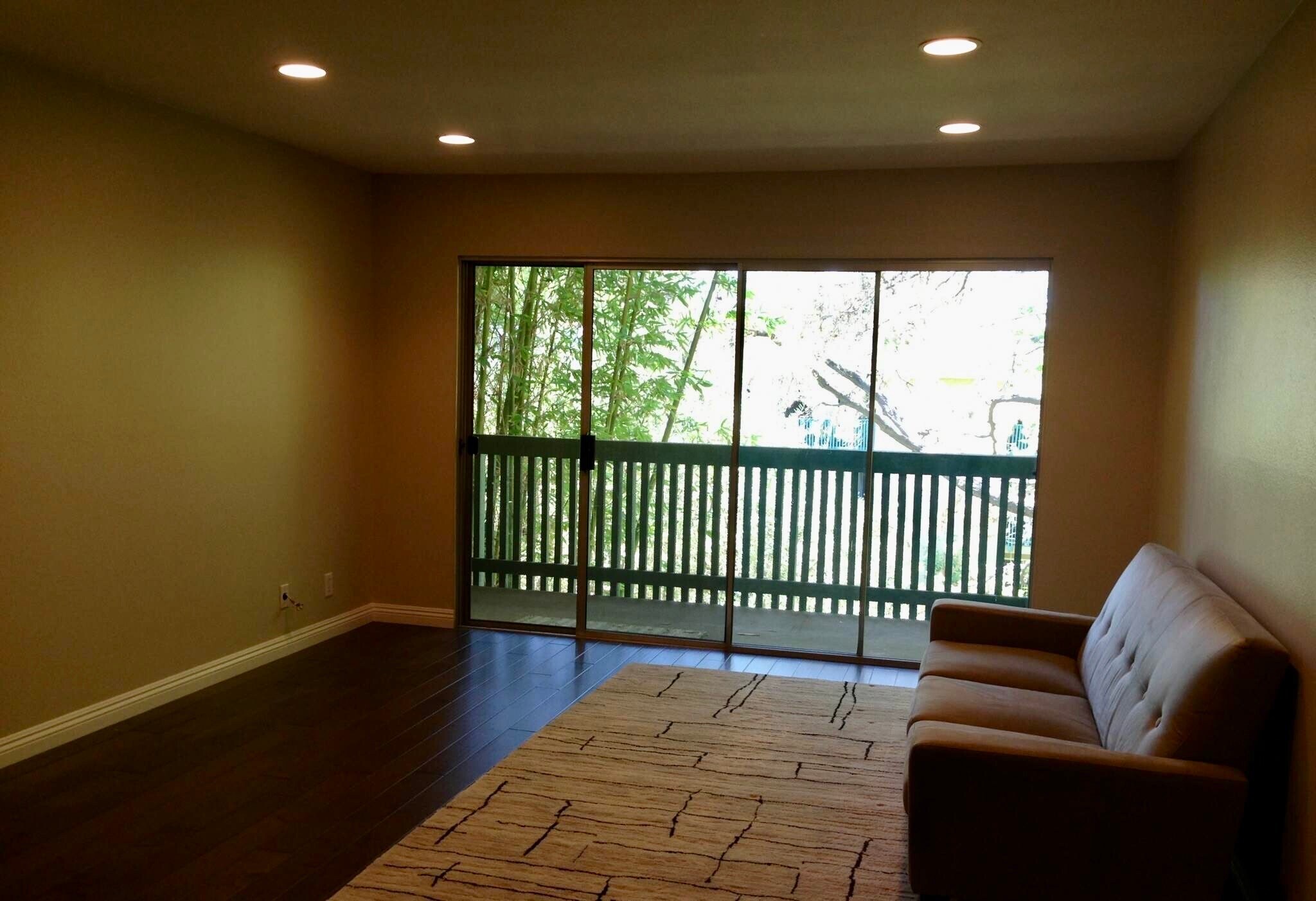 Building Photo - 576 N Bellflower Blvd