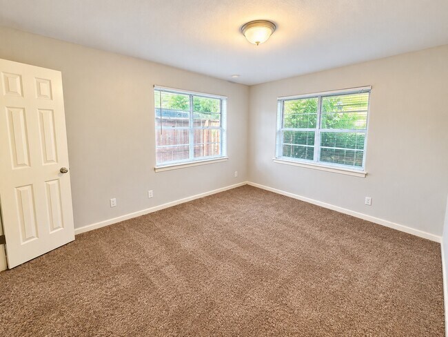 Building Photo - 1309 Malvern St
