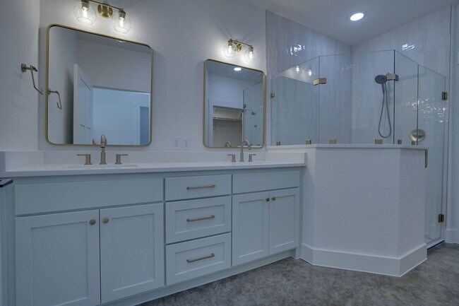 Building Photo - 106 Cardinal Wds